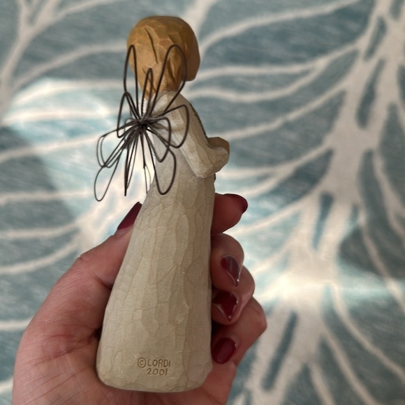 Willow Tree Angel of Remembrance - Picture 8 of 8